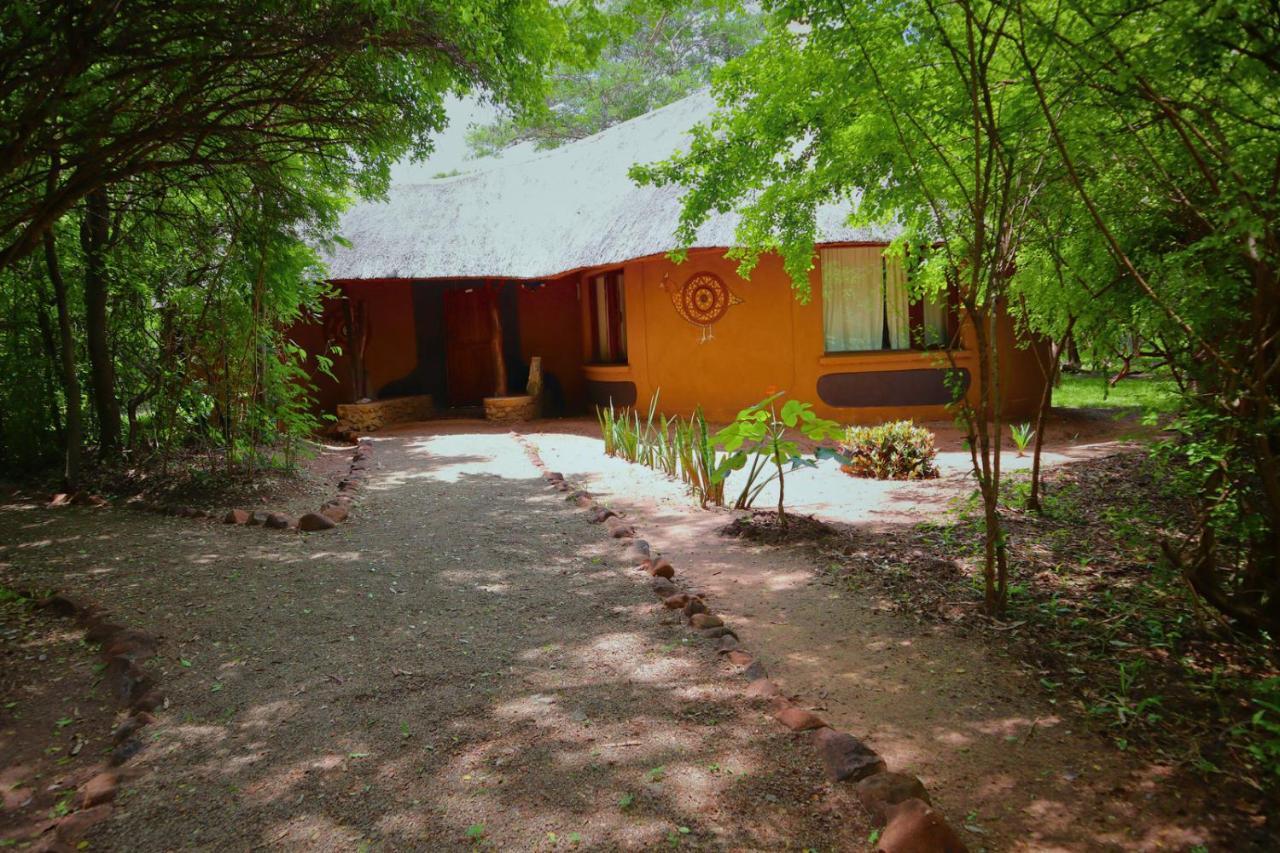 Munga Eco-Lodge Livingstone Exterior photo