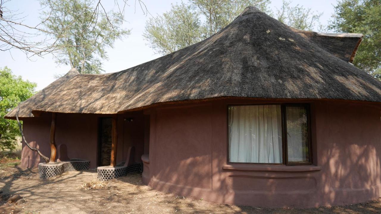 Munga Eco-Lodge Livingstone Exterior photo